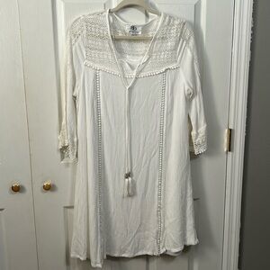 SD collection dress. Size 14. White.